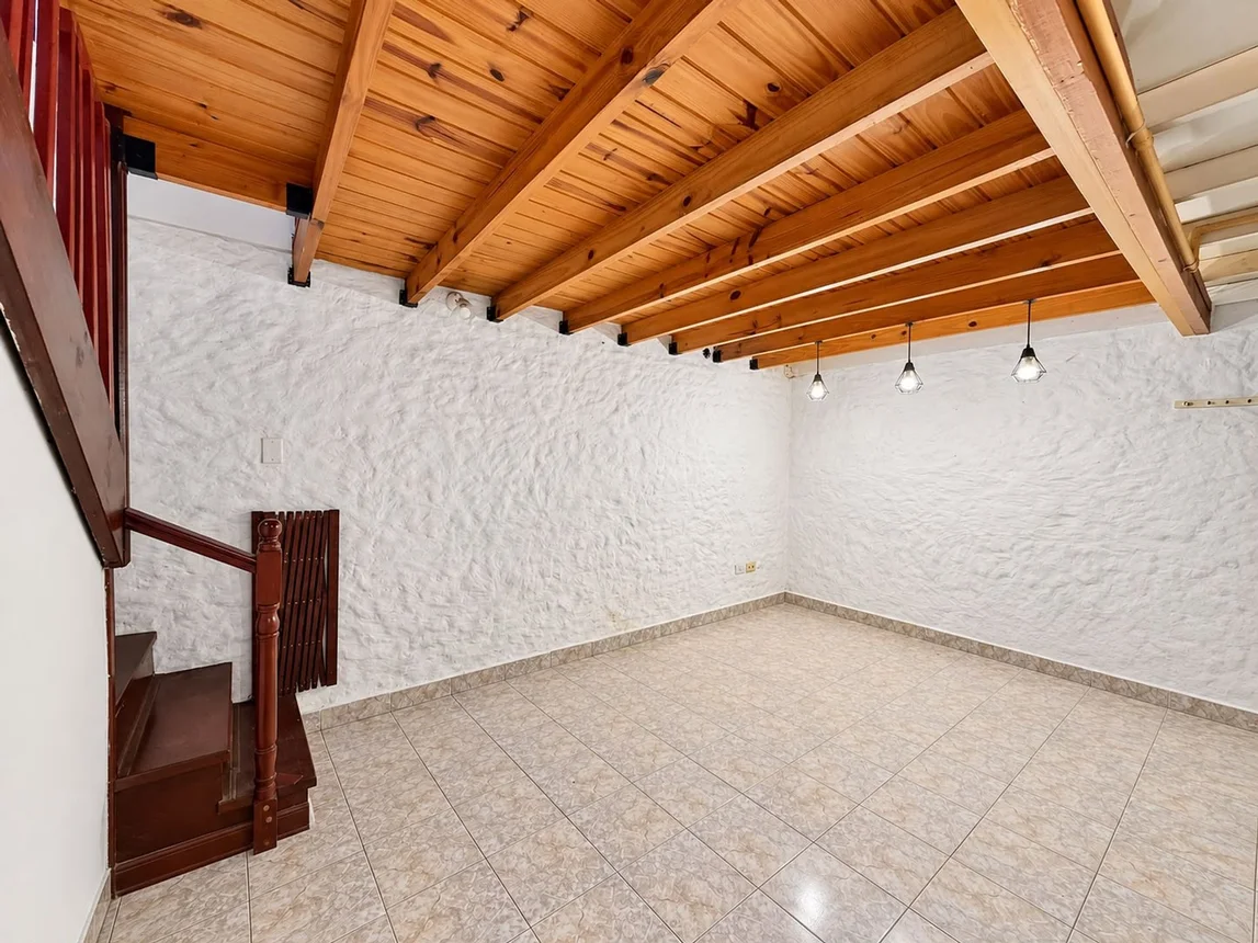 Casa dúplex de 3 ambientes en venta en Bernal Oeste, Luis María Campos 1800, foto 3