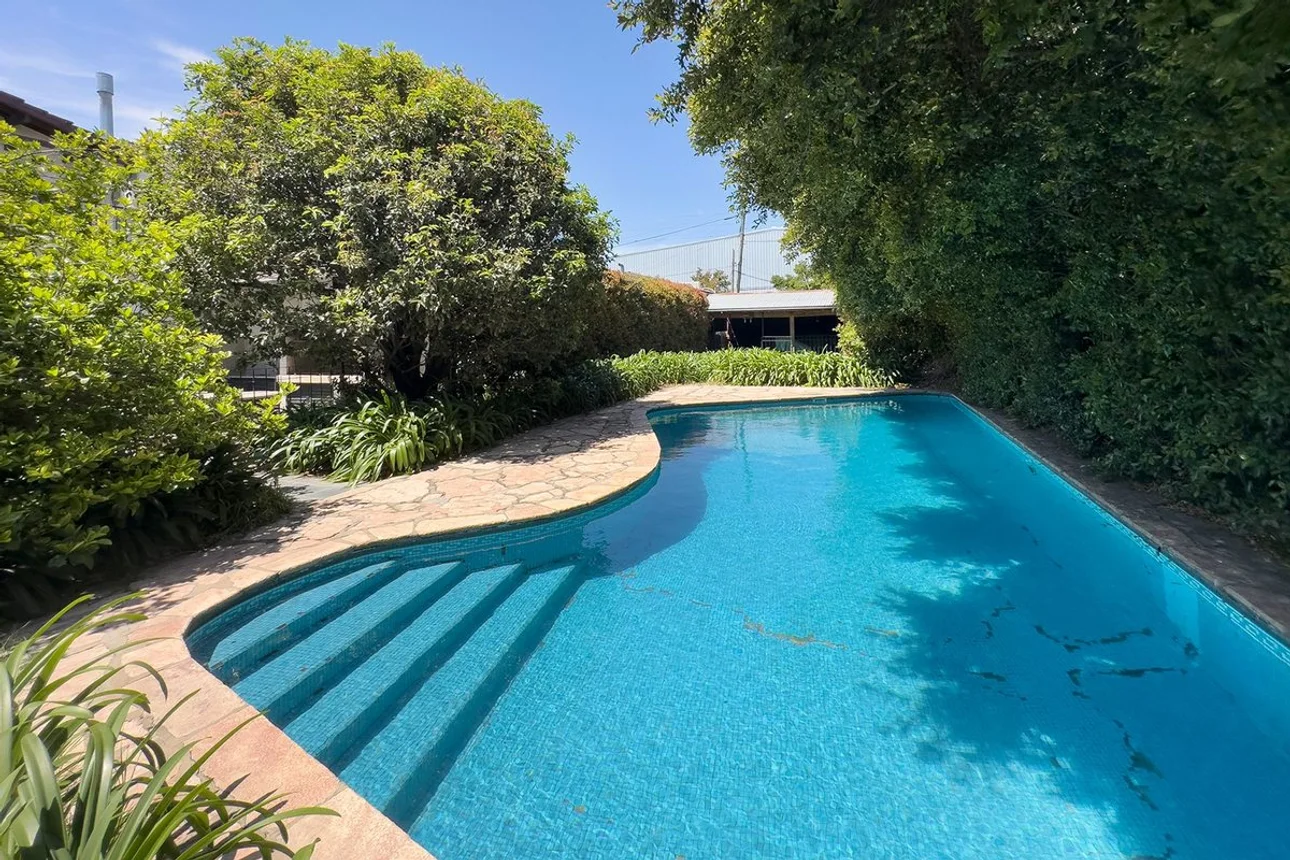 Casa tríplex en venta en Martínez