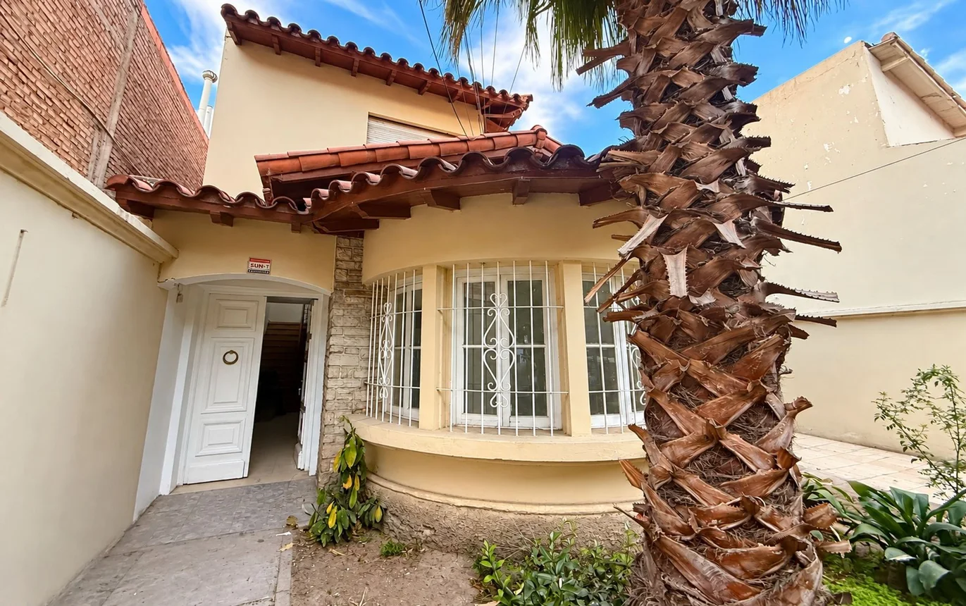 Casa de 5 ambientes en venta en Mendoza, Rondeau 300