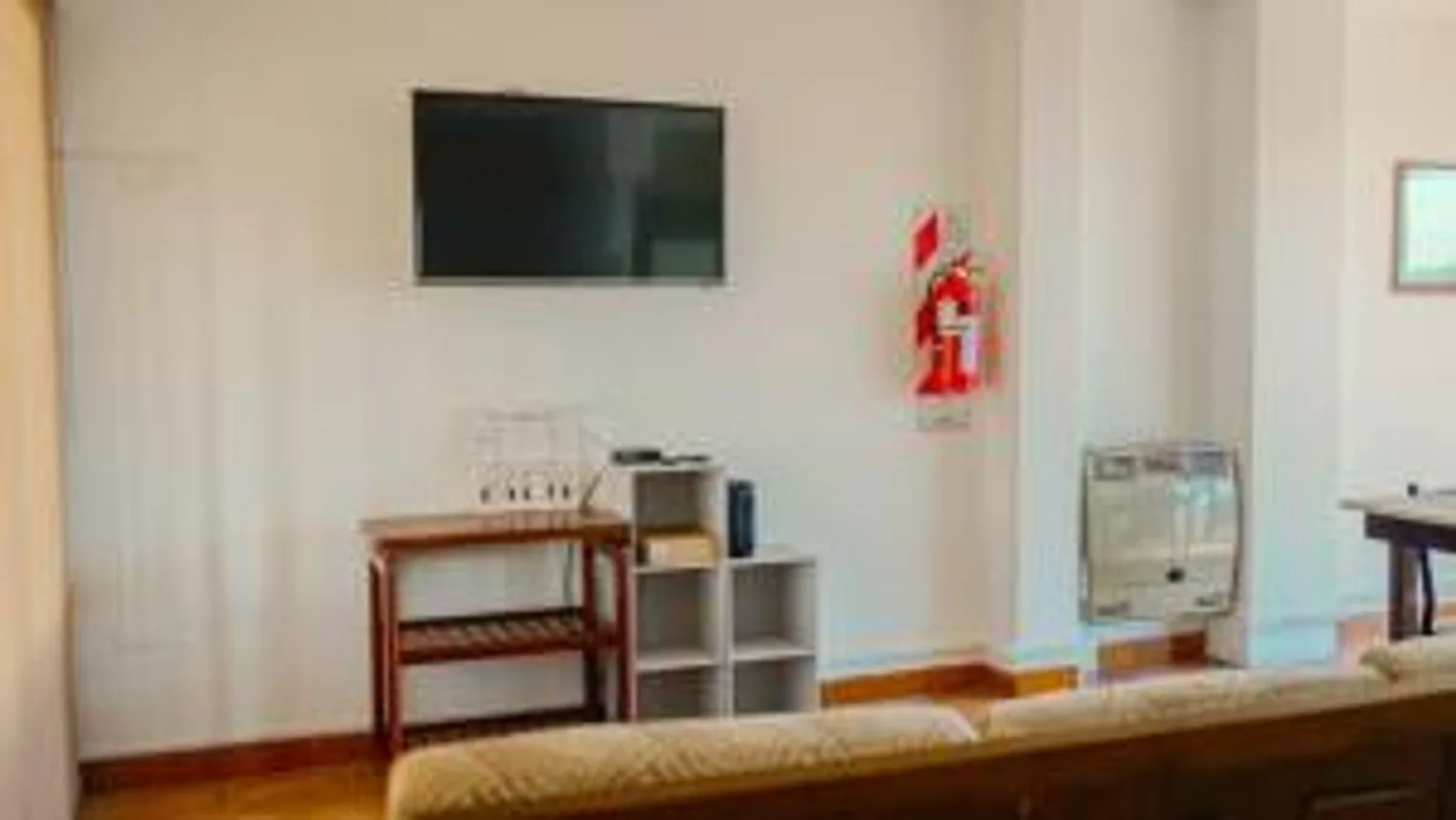 Departamento de 5 ambientes en alquiler en Salta, Avenida Chile 1000, foto 4