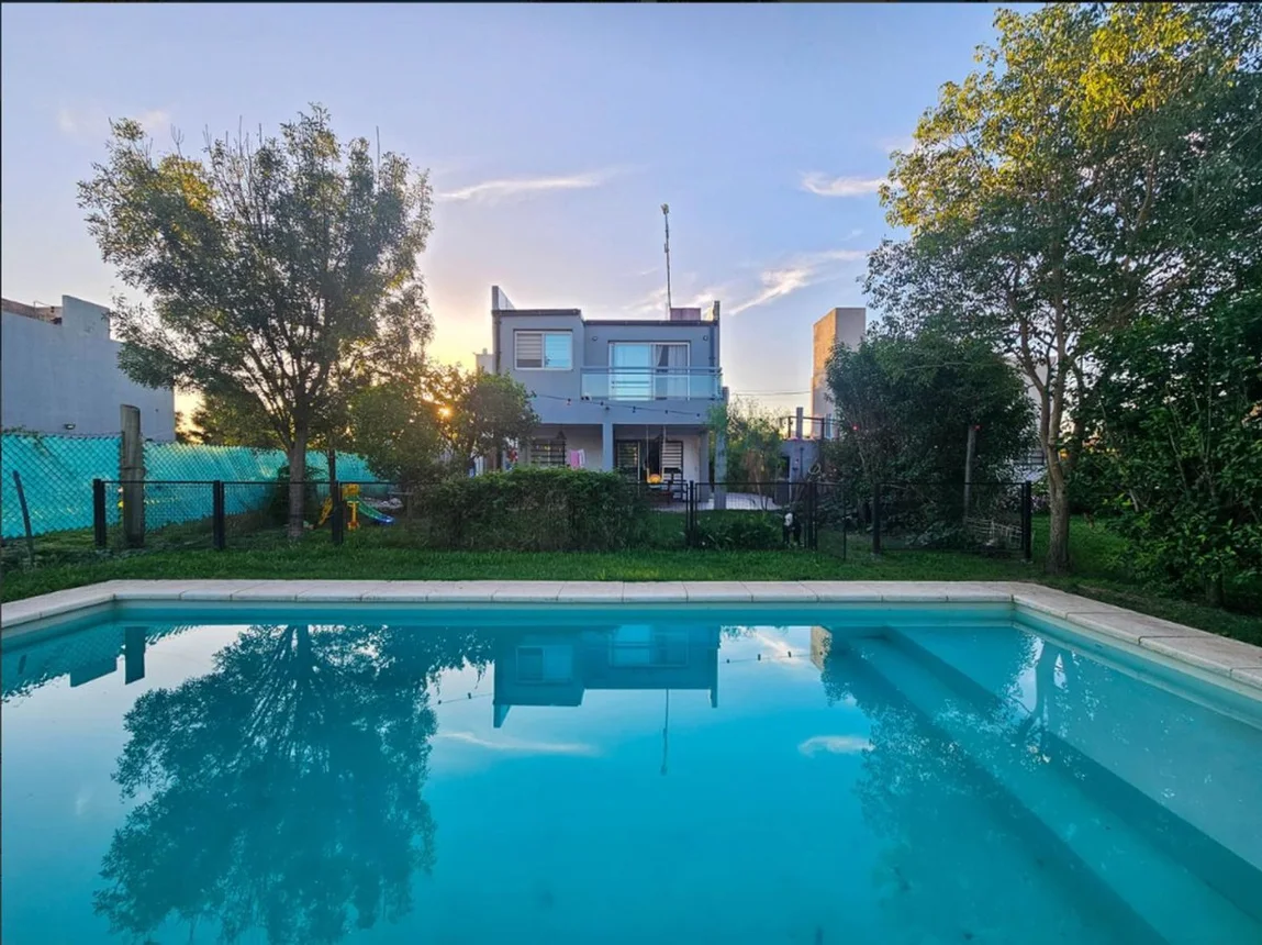 Casa en venta en Funes