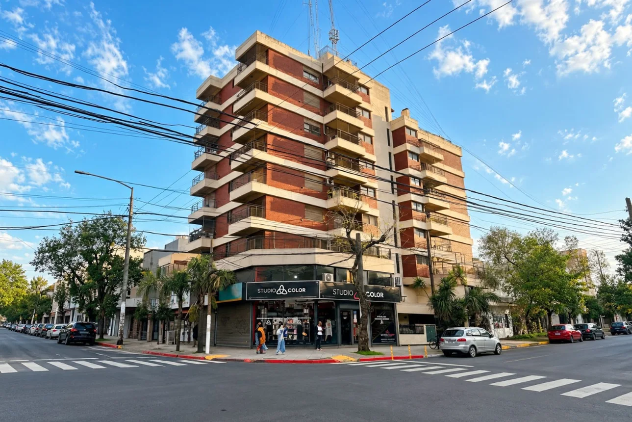 Departamento de 3 ambientes en venta en Moreno, Independencia 2800