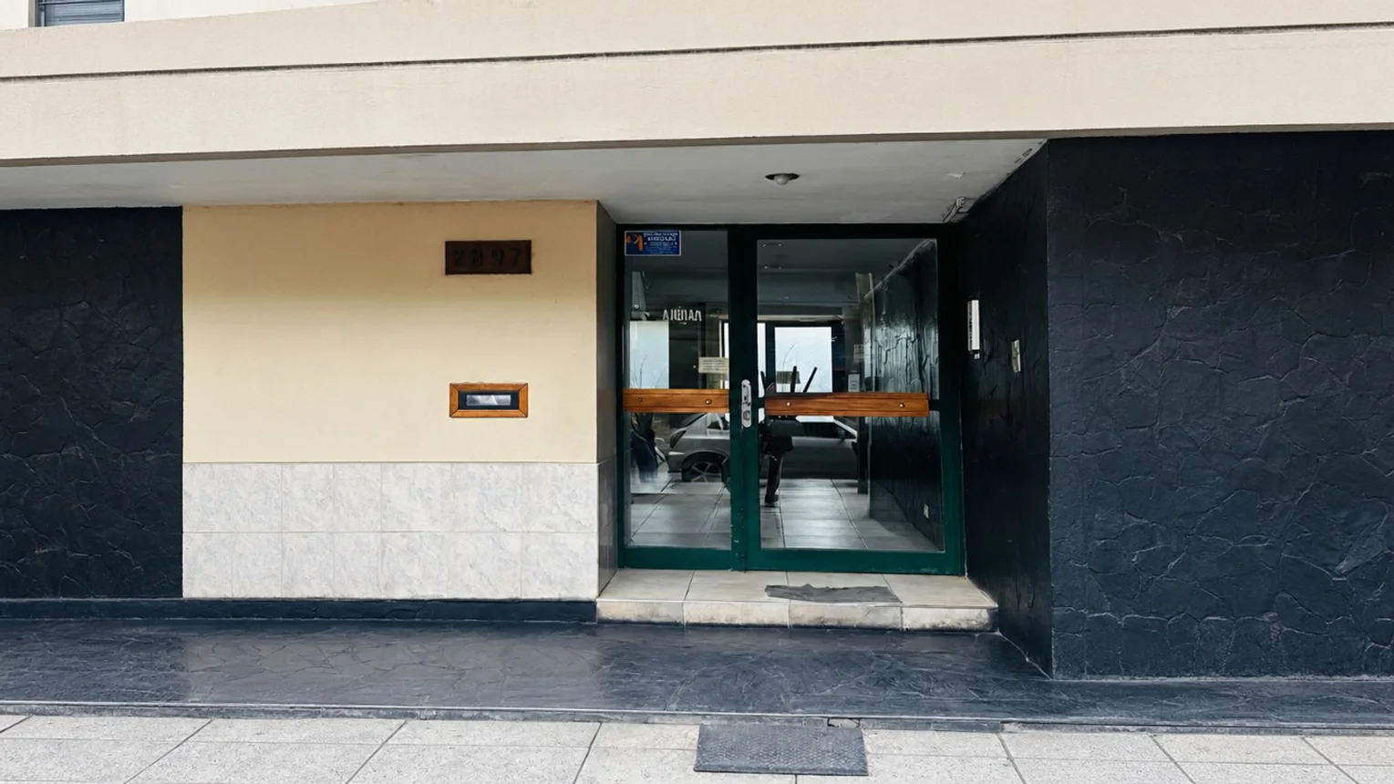 Departamento de 3 ambientes en venta en Moreno, Independencia 2800, foto 2
