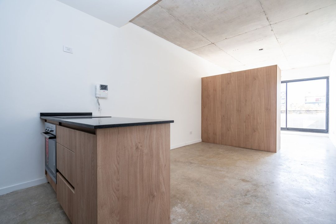 VENTA MONOAMBIENTE ESTRENAR DEVOTO FRENTE