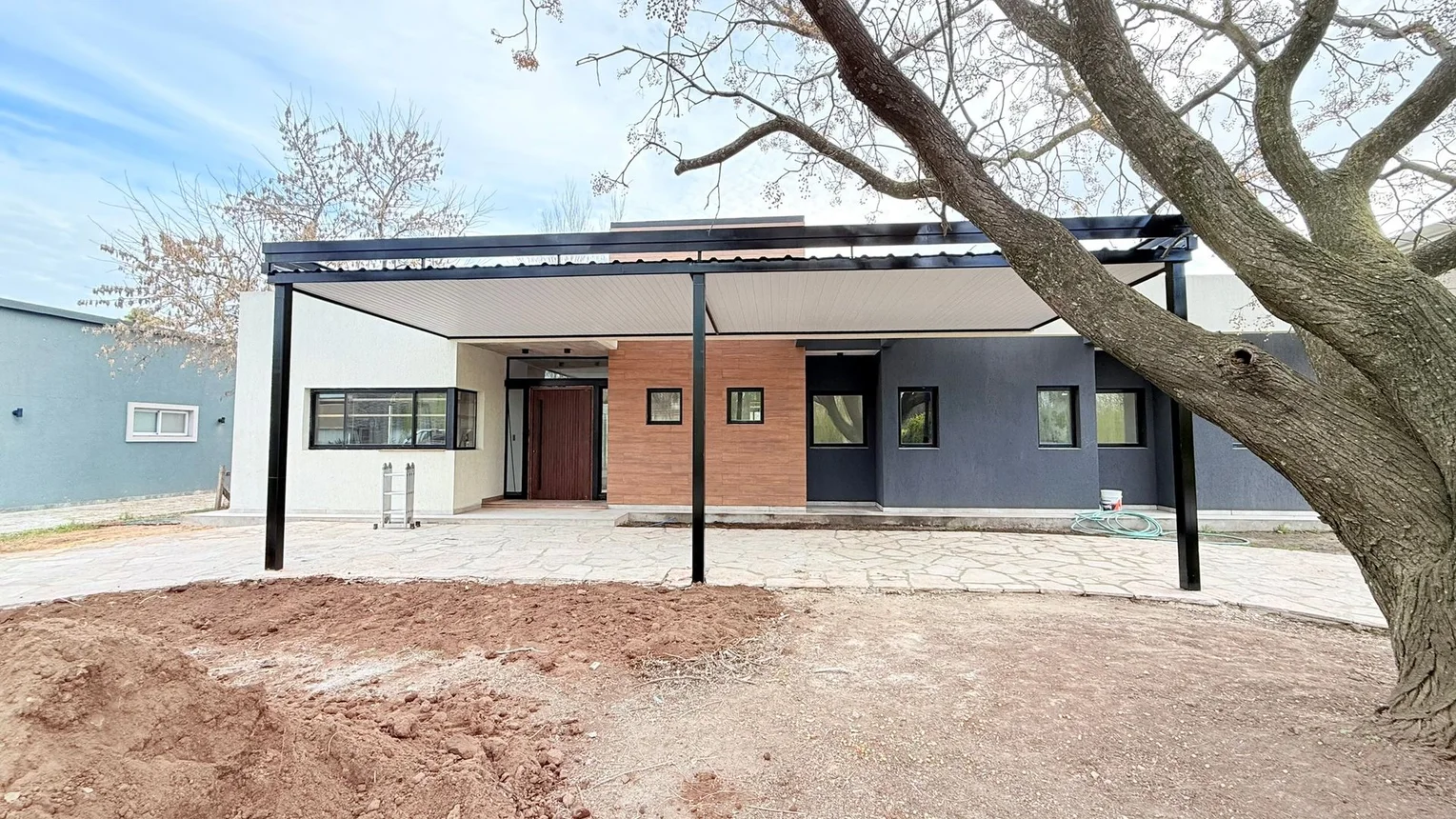 Casa en venta en Pilar, foto 2