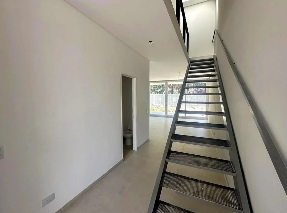 Casa dúplex en venta en Pilar, foto 5