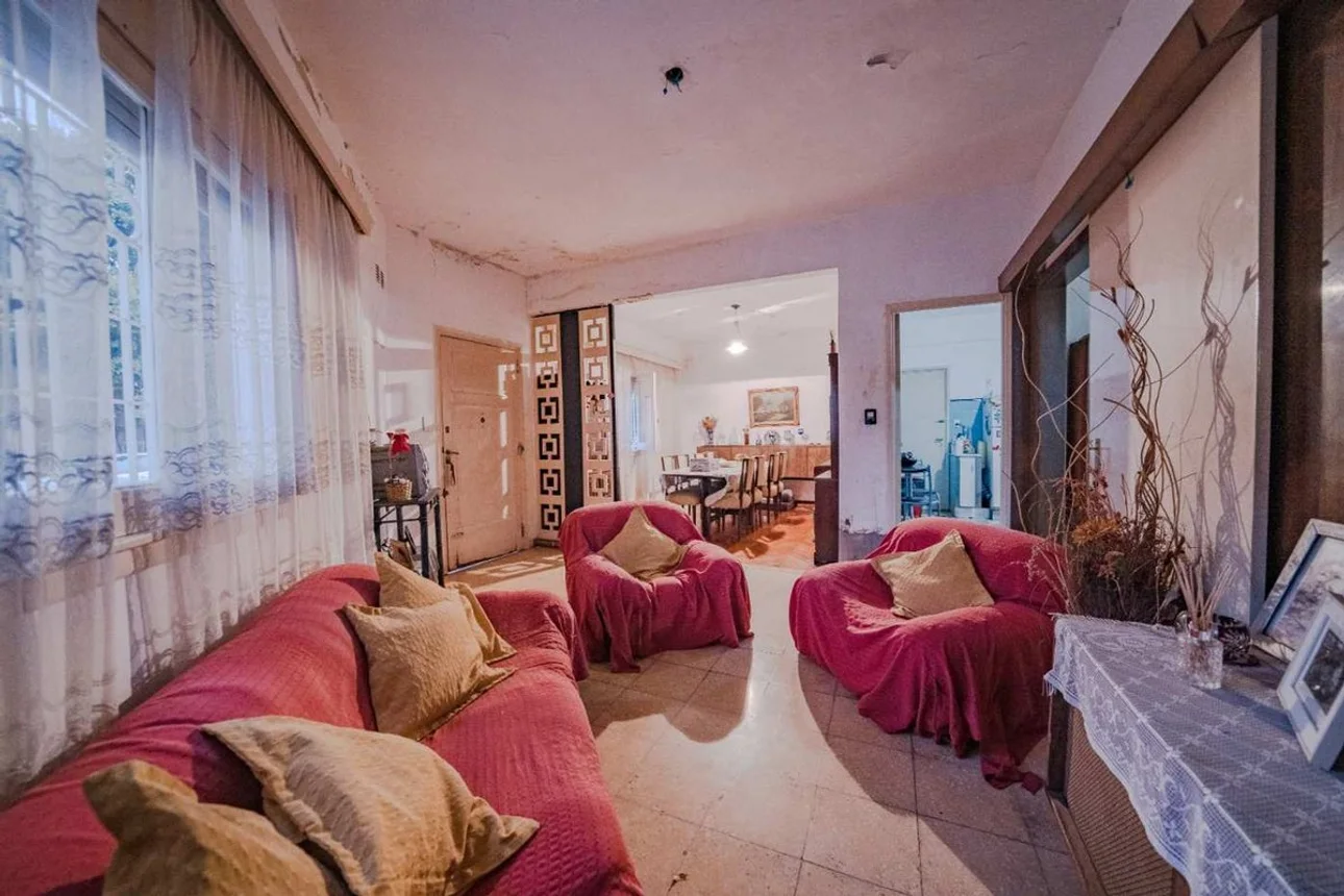 Casa de 4 ambientes en venta en Versalles, Echenagucía 900, foto 3