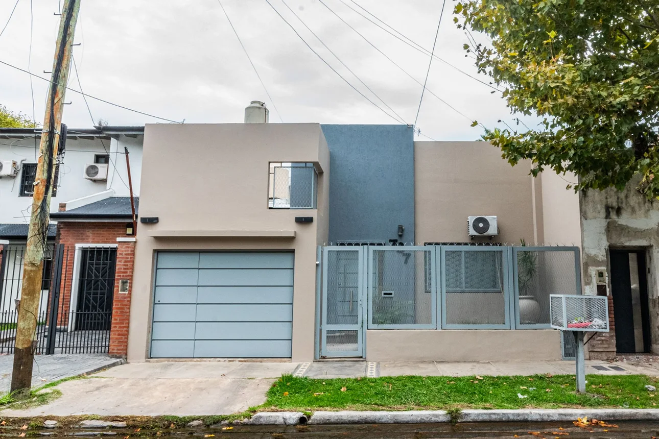 Casa de 4 ambientes en venta en Quilmes, Alsina 700, foto 2