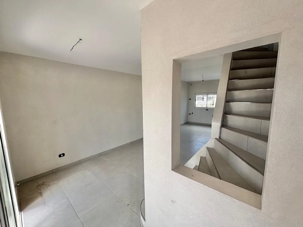 Dúplex de 3 ambientes en venta en Hurlingham, Los Patos 2000, foto 4