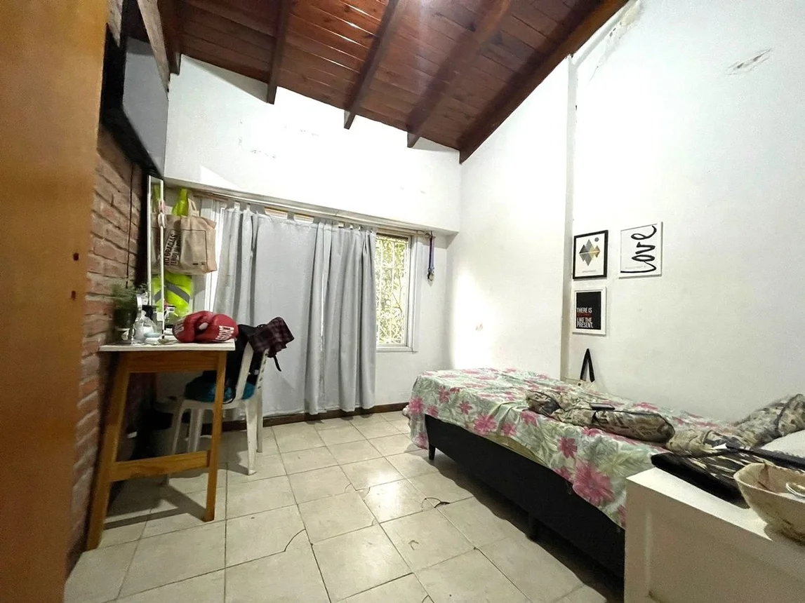 Casa de 5 ambientes en venta en Adrogué, Retiro 400, foto 4
