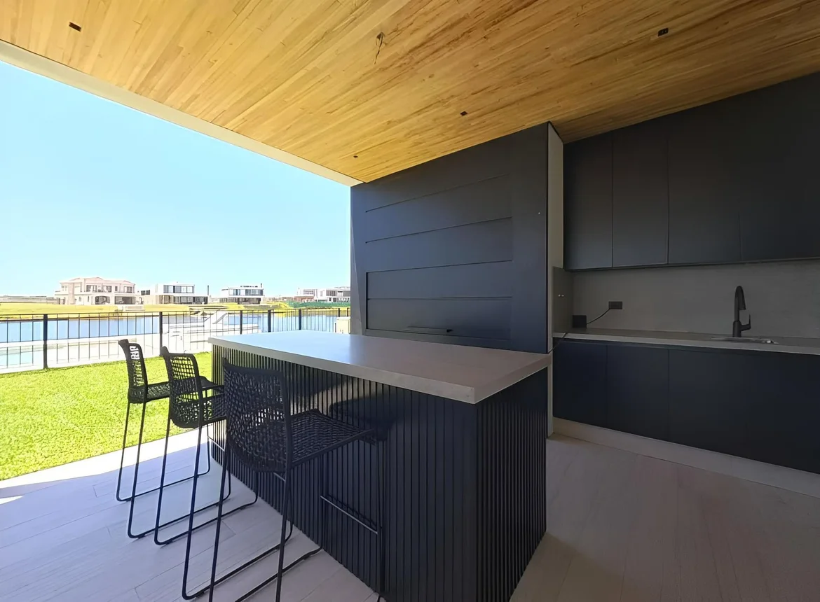 Casa de 6 ambientes en alquiler en Belén de Escobar, Avenida de los Lagos 100, foto 4