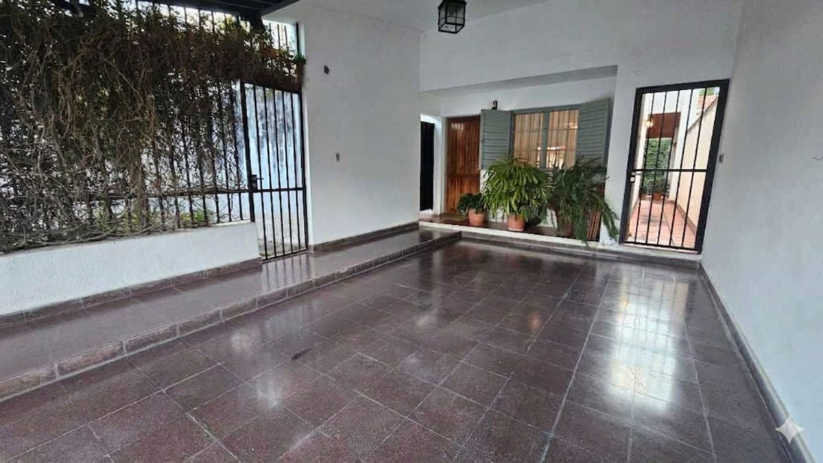 CASA EN VENTA PARQUE BELGRANO ZONA NORTE 4 DORM - foto 2