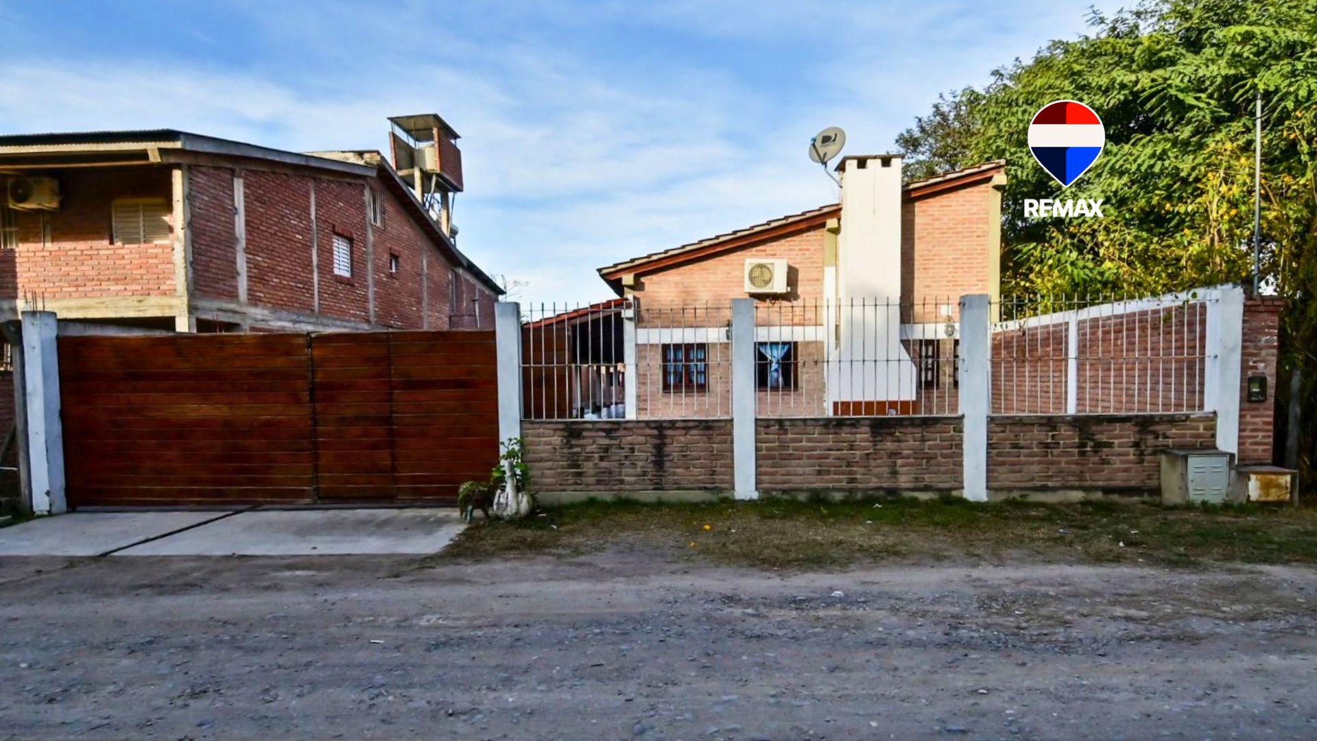 VENTA CASA C/PILETA ZONA SAN LUIS APTA CREDITO - foto 1