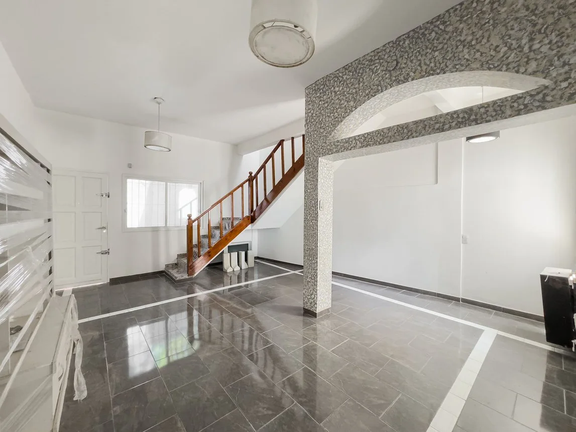 PH en venta en Lanús Oeste, Olegario Víctor Andrade 600