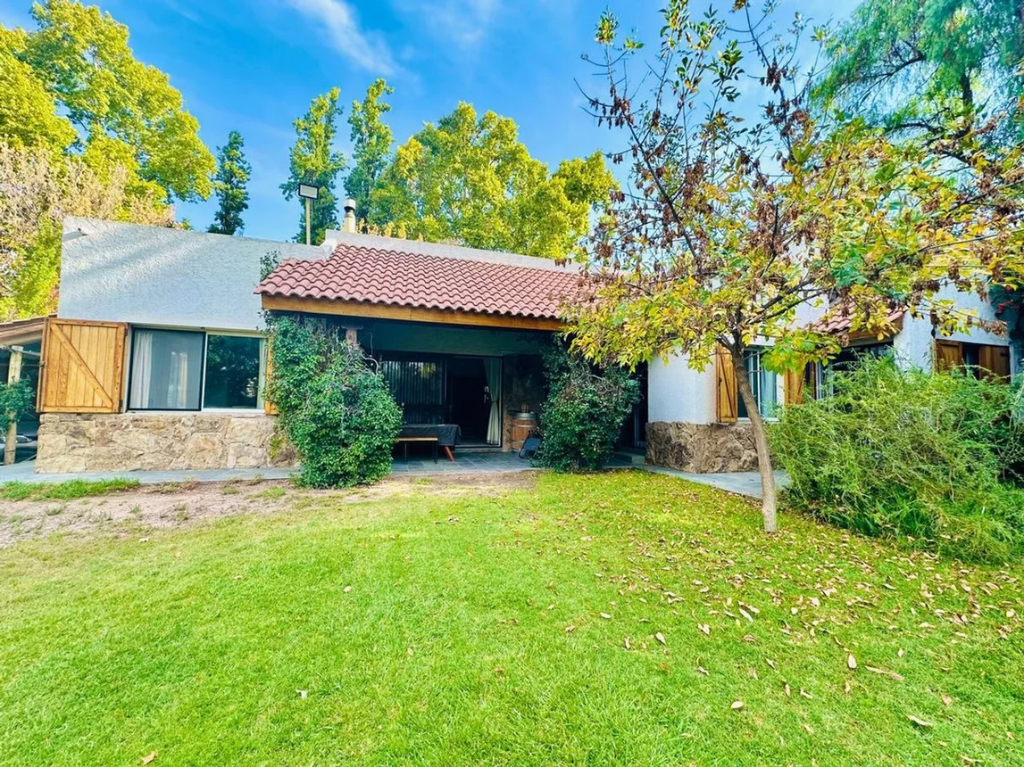 Casa en venta en Luján de Cuyo, foto 2