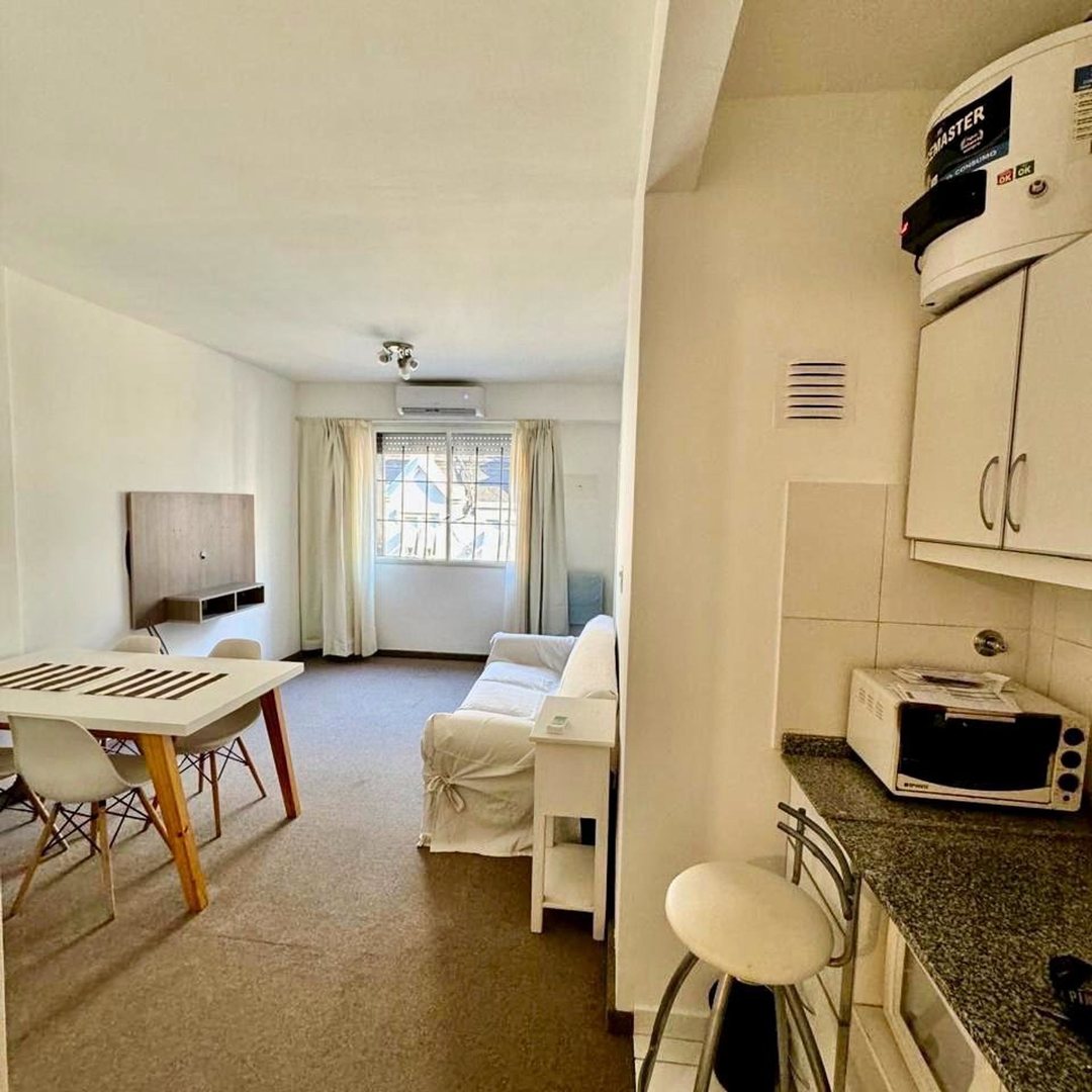 Venta MonoAmbiente Frente Apto Prof, Recoleta