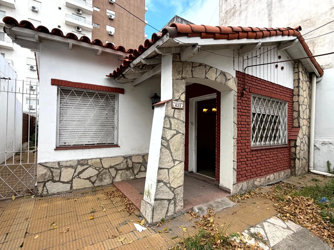 Casa de 3 ambientes en venta en Pilar, 11 de Septiembre 400