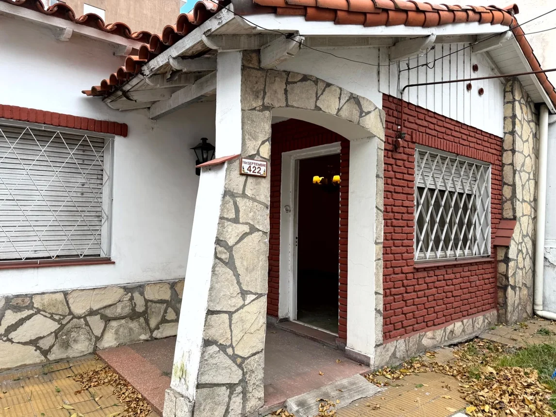 Casa de 3 ambientes en venta en Pilar, 11 de Septiembre 400, foto 2