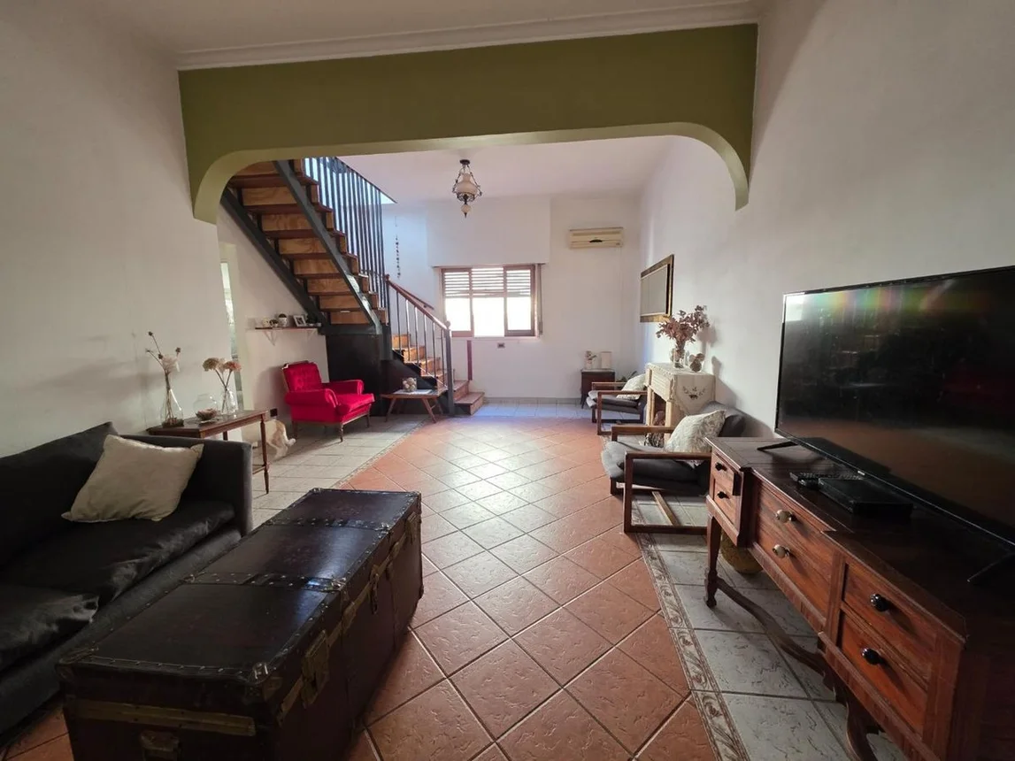 PH de 4 ambientes en venta en Banfield, General Carlos María de Alvear 1600, foto 2