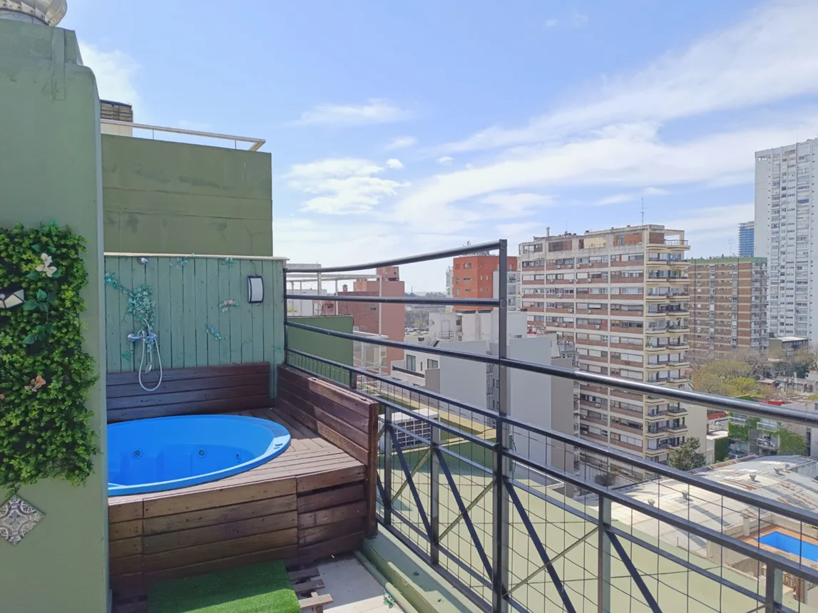 Venta triplex -las cañitas -parrilla y jacuzzi, foto 4