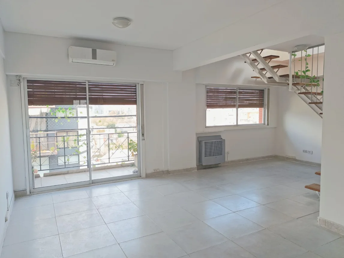 Venta triplex -las cañitas -parrilla y jacuzzi, foto 5