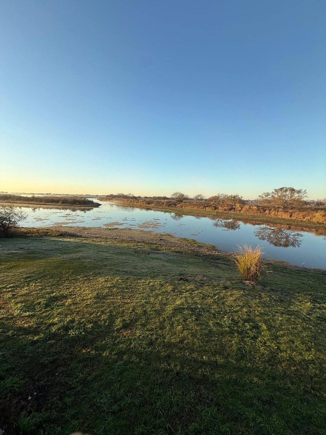 ¡Se vende hermosa casa con vista al Rio!