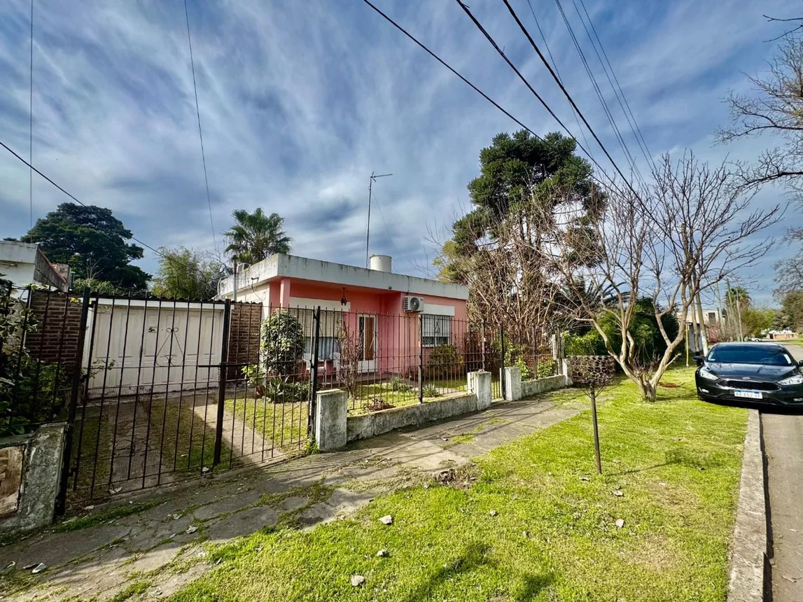 Casa de 3 ambientes en venta en Hurlingham, Andrés Arguibel 2700, foto 3