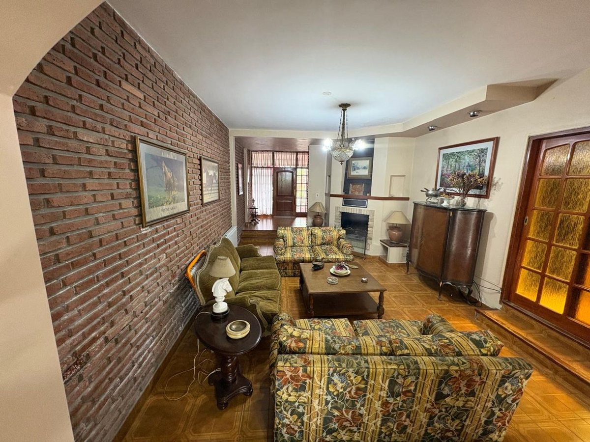 CASA VENTA TRES CERRITOS SALTA APTO CREDITO 6 DORM - foto 4