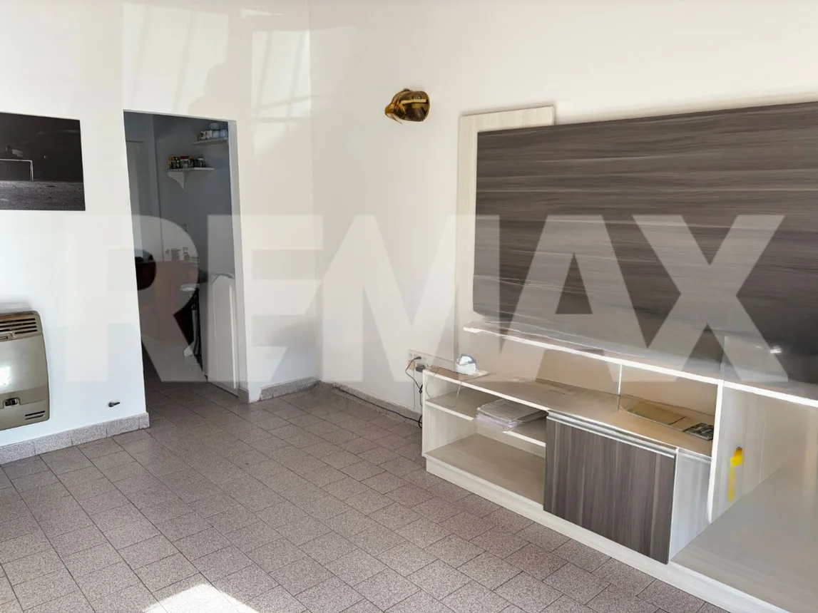 Casa de 5 ambientes en alquiler en Neuquén, Nahuel 1400, foto 3