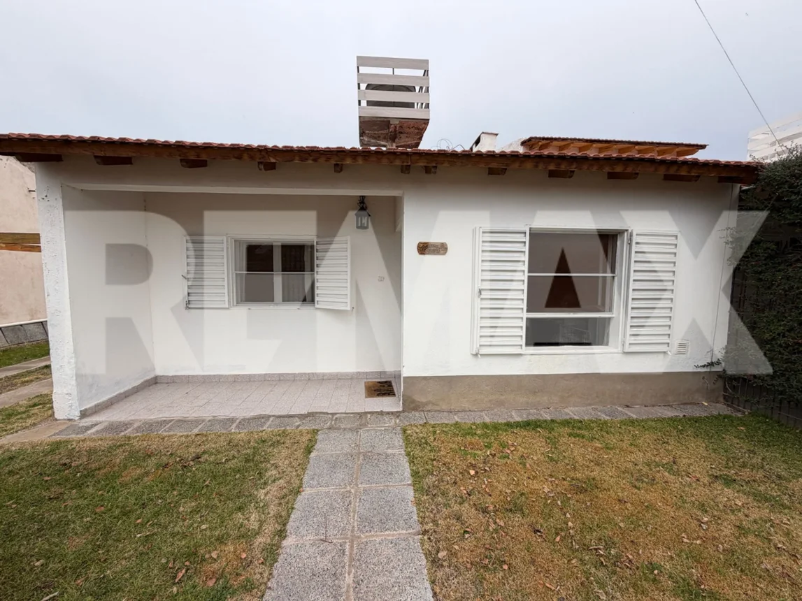 Casa de 5 ambientes en alquiler en Neuquén, Nahuel 1400, foto 2