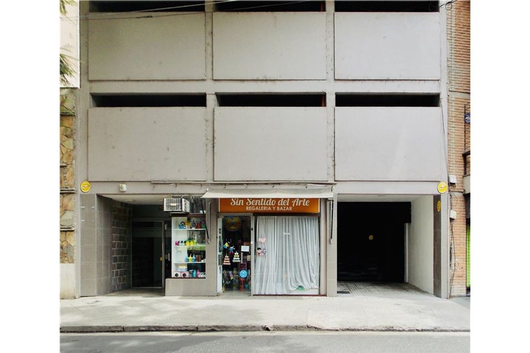 VENTA COCHERA  - 2DO NIVEL - BARRIO MARTIN