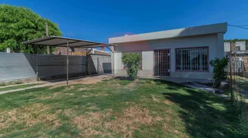 VENTA CASA 2 DORMITORIOS PIEDRAS BLANCAS COCHERA