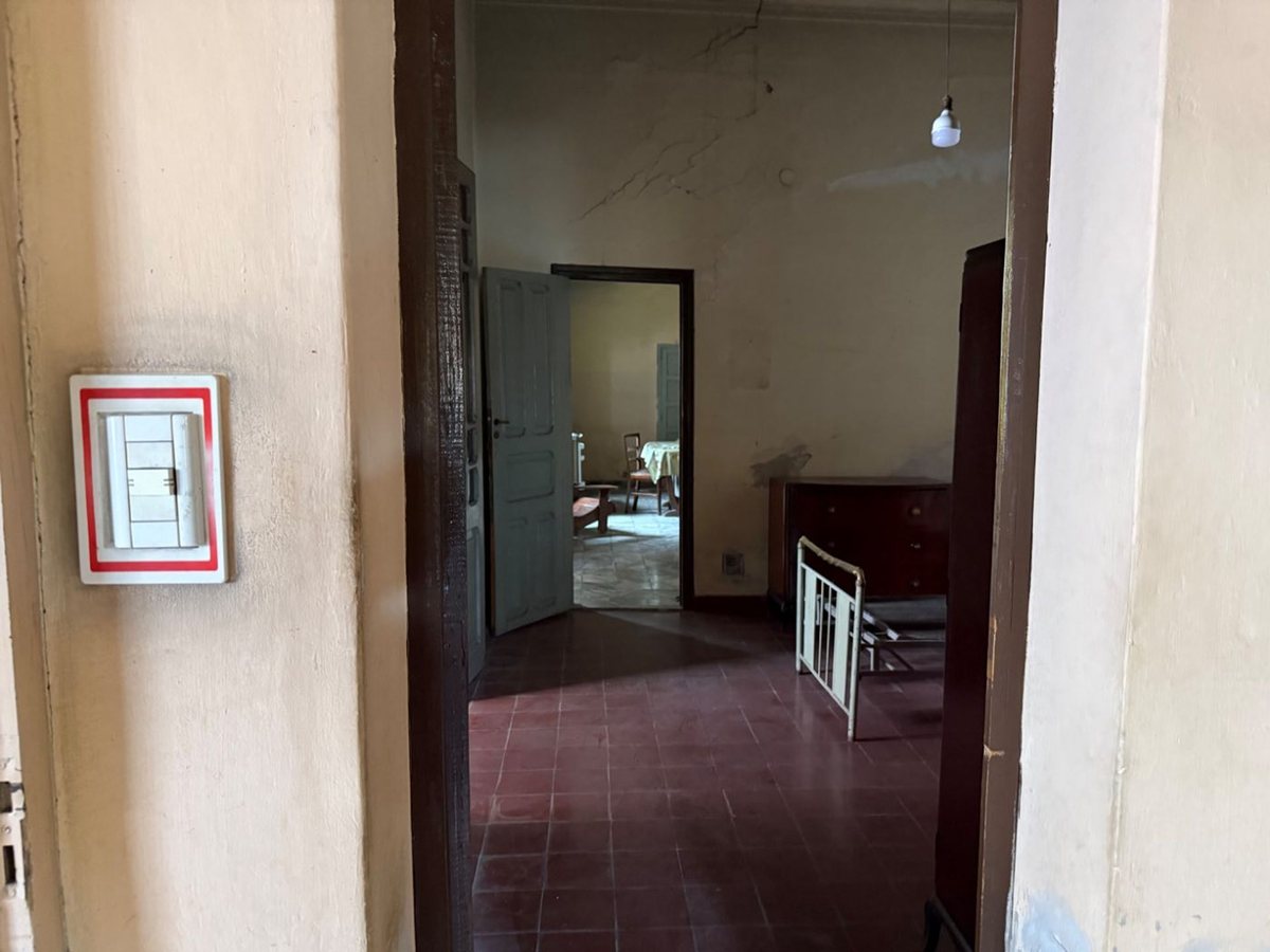 CASA 2 DORMITORIOS VENTA ZONA MACROCENTRO 300M2 - foto 9