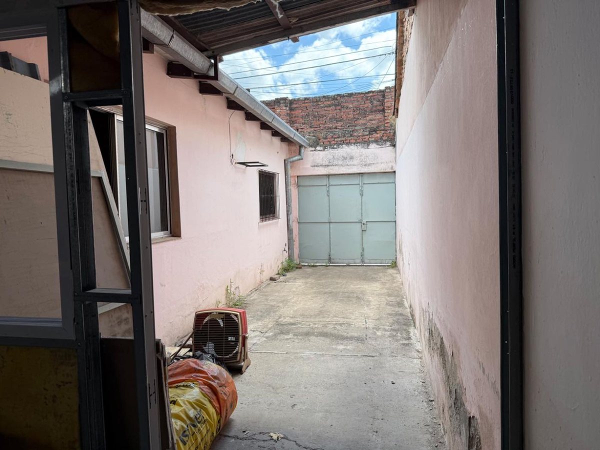 CASA 2 DORMITORIOS VENTA ZONA MACROCENTRO 300M2 - foto 13