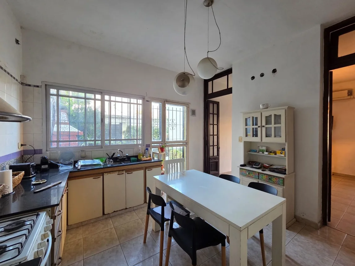 Casa de 4 ambientes en venta en Valentín Alsina, Gobernador Oliden 500, foto 5