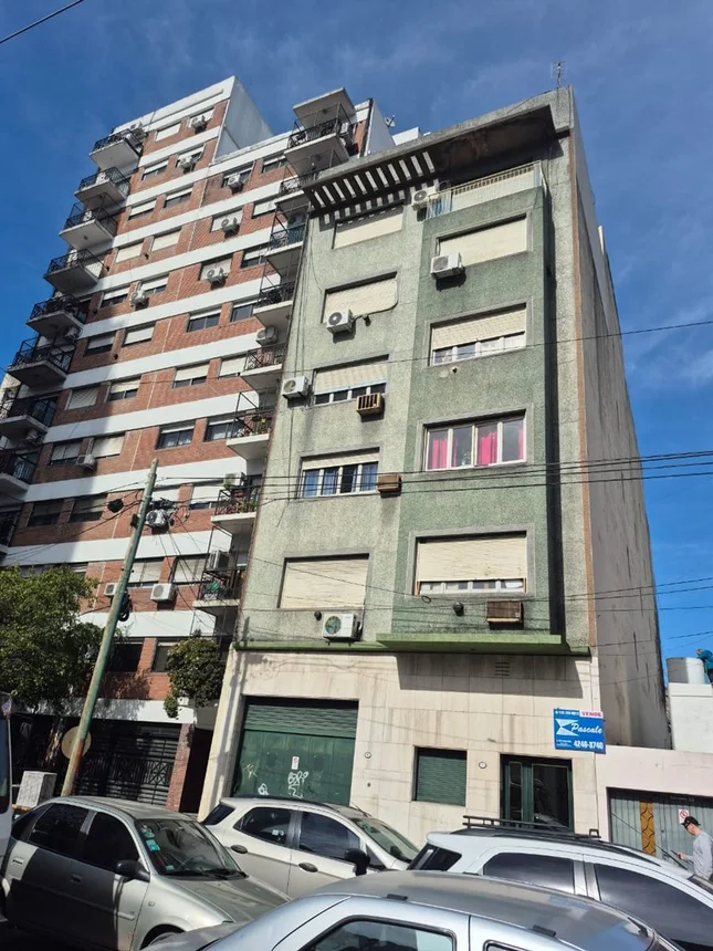 Departamento de 2 ambientes en venta en Lanús Oeste, Tucumán 0