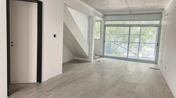 VENTA 3 ambientes DUPLEX Coghlan Balcon TERRAZA