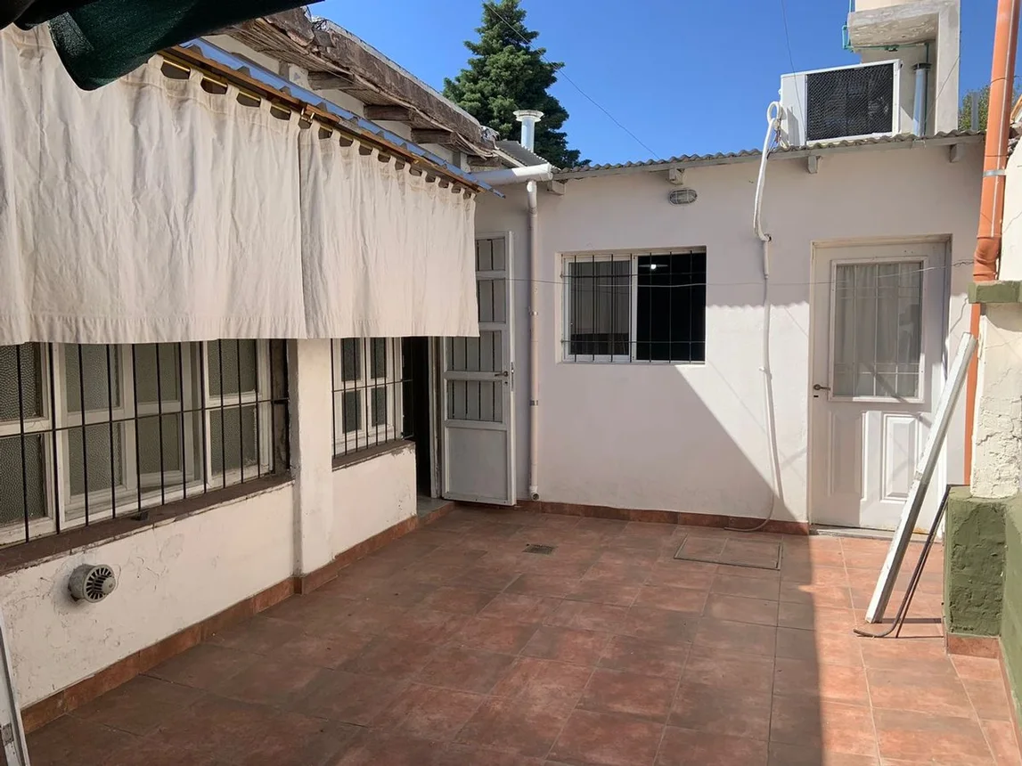 Casa de 4 ambientes en venta en Godoy Cruz, Uruguay 1300, foto 3