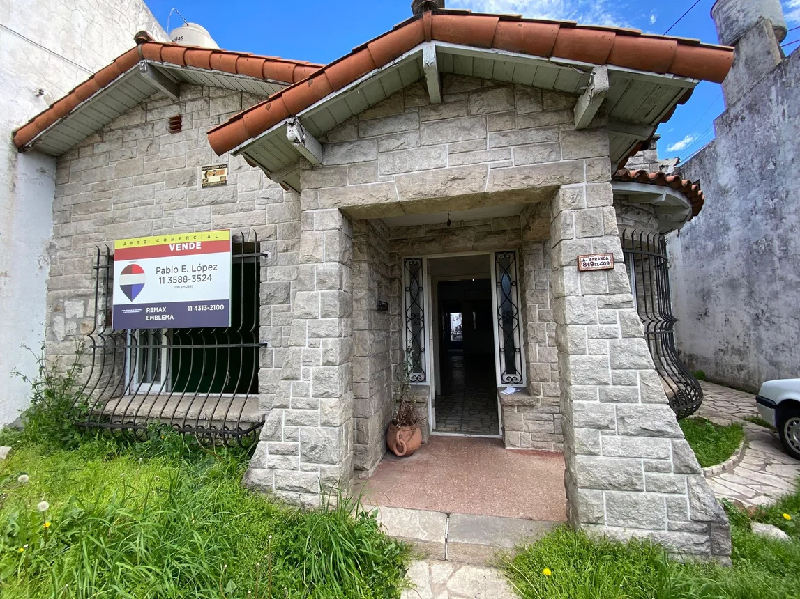 Casa en venta en Quilmes, foto 2