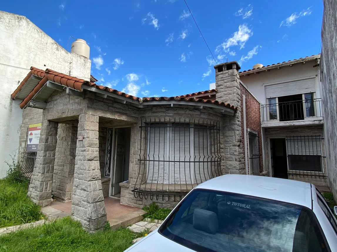 Casa en venta en Quilmes, foto 3