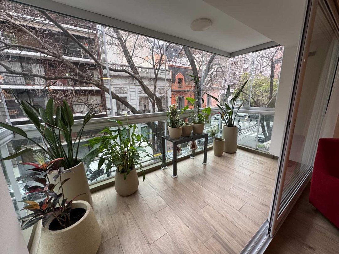 Venta depto 3 amb reciclado con balcón en Belgrano