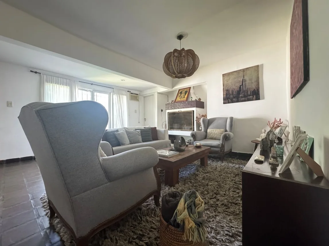Casa en venta en Don Torcuato, foto 2