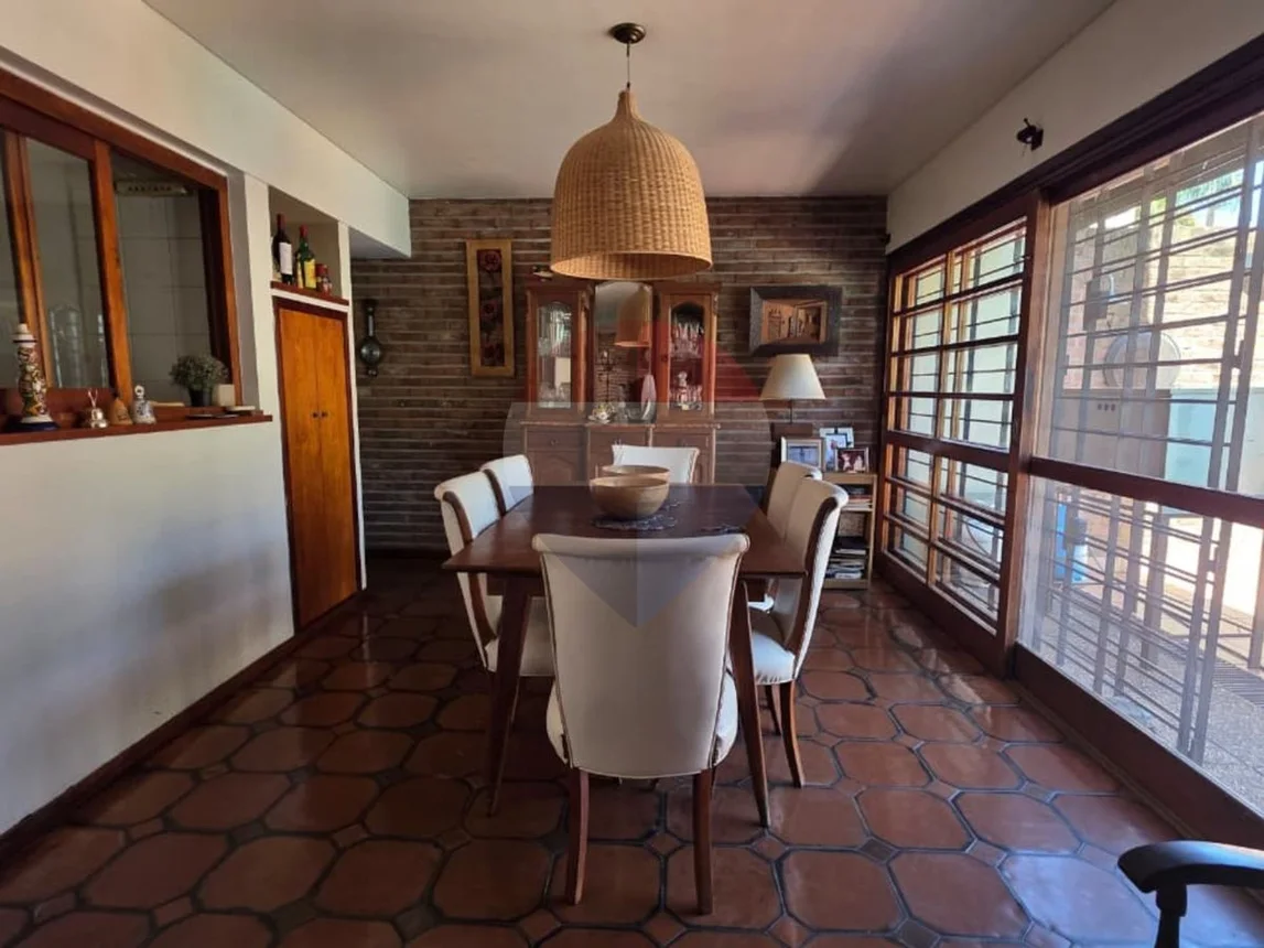 Casa de 6 ambientes en venta en Bernal Este, Chiclana 300, foto 5