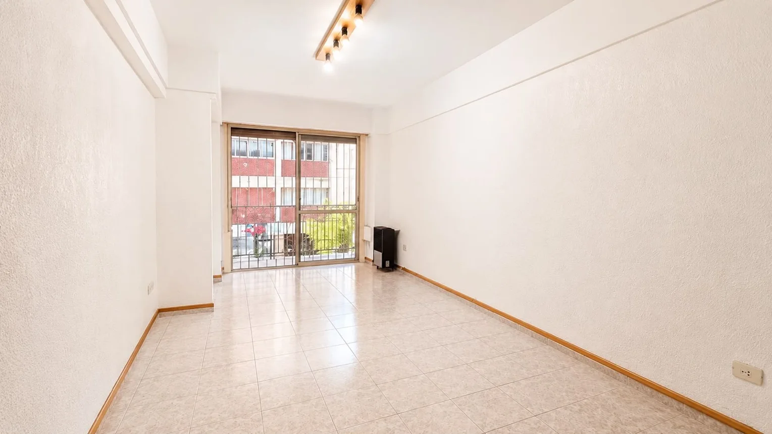 Departamento de 2 ambientes en venta en Mar del Plata, Córdoba 1900, foto 3