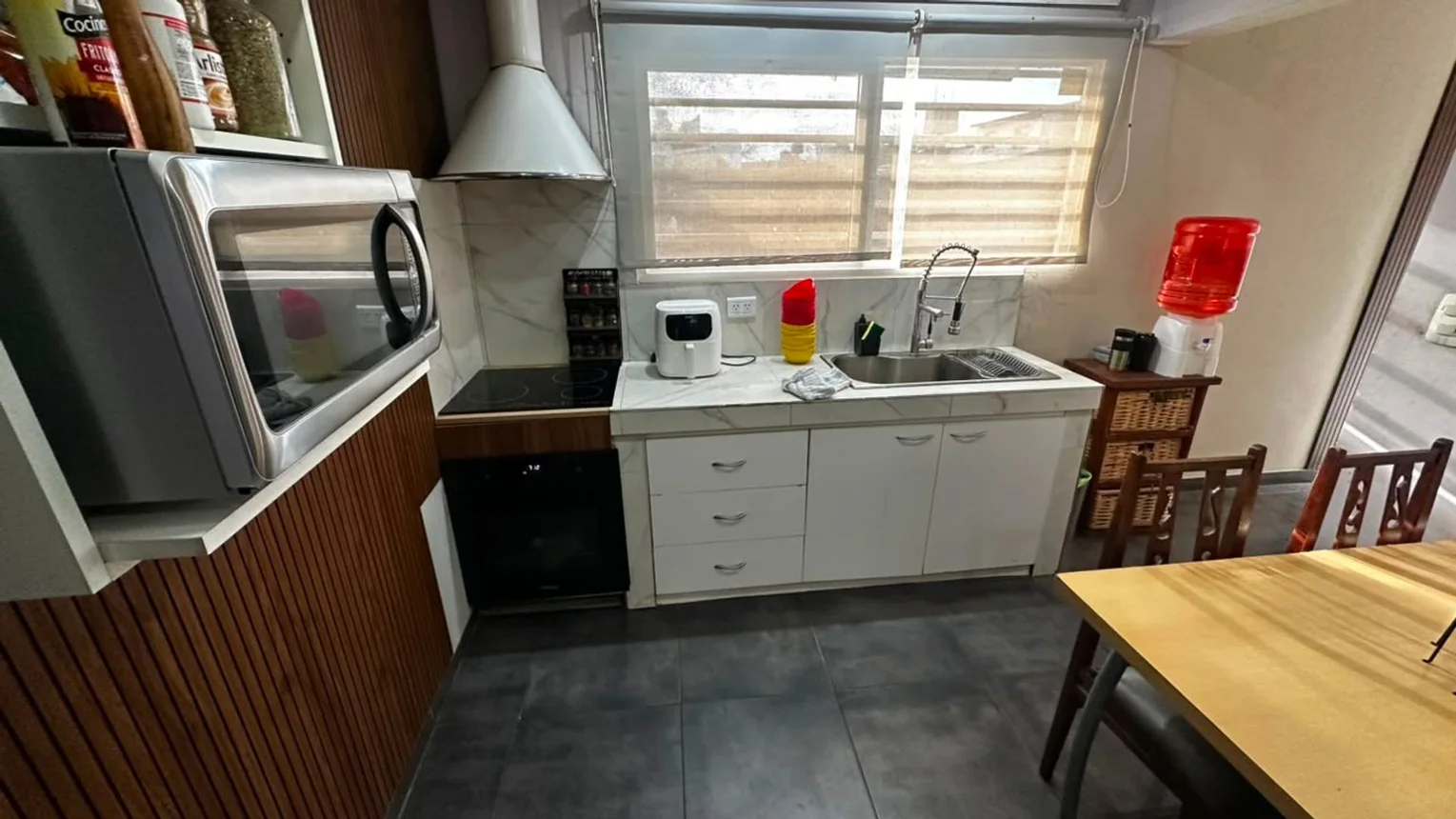 Casa de 4 ambientes en venta en Tristán Suárez, Solís 200, foto 3
