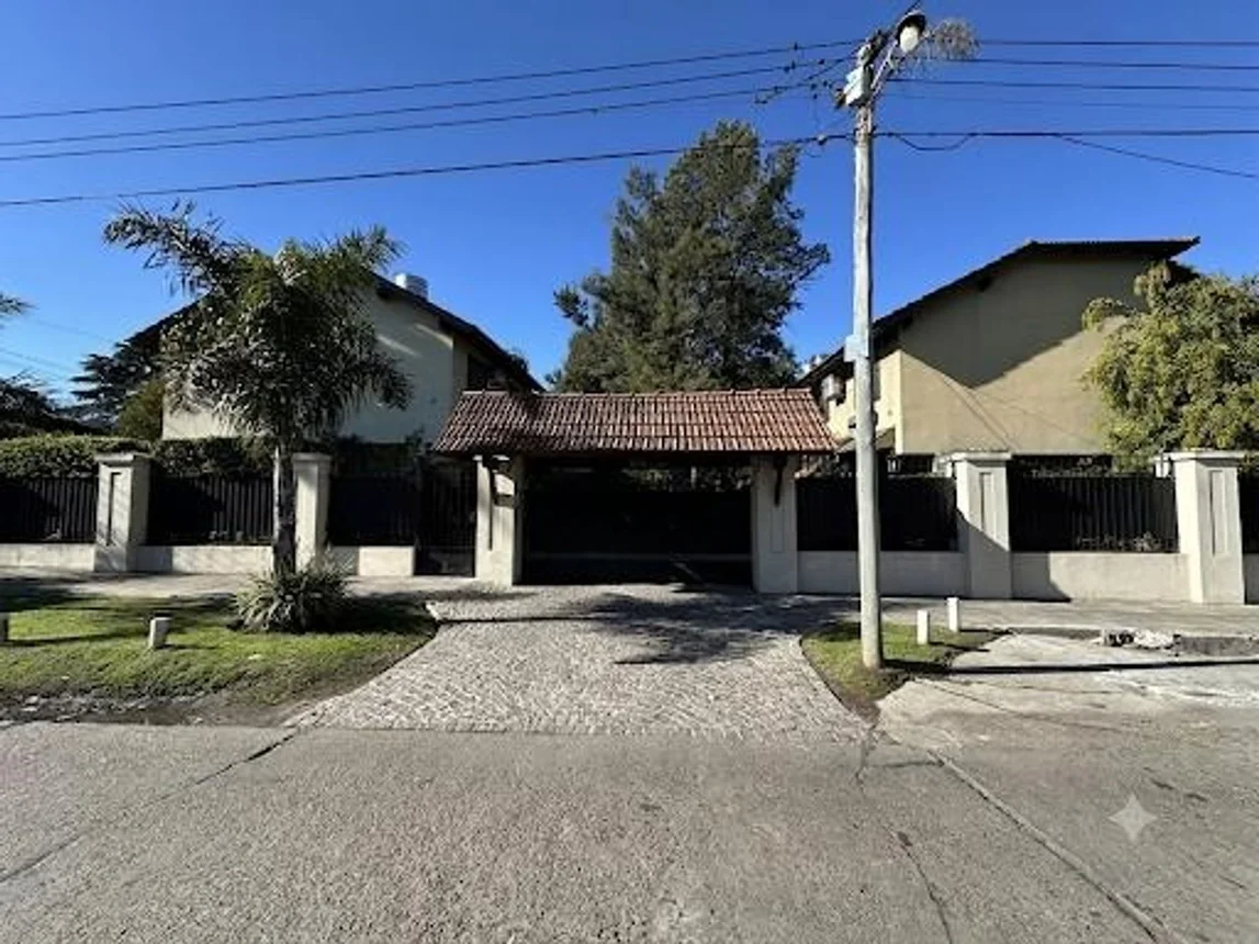 Duplex de 3 amb complejo cerrado s.a.de padua, foto 2
