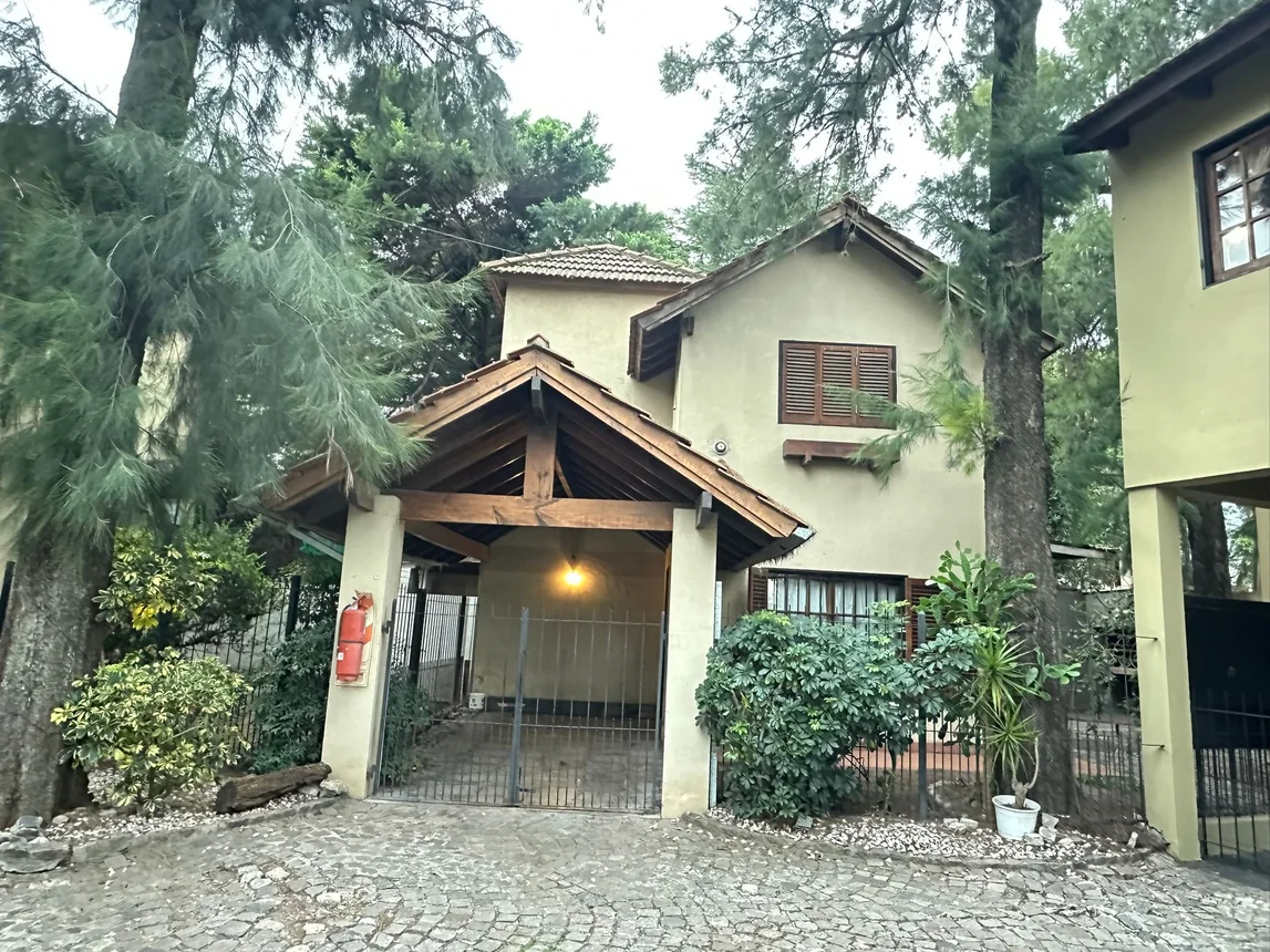 Duplex de 3 amb complejo cerrado s.a.de padua, foto 1