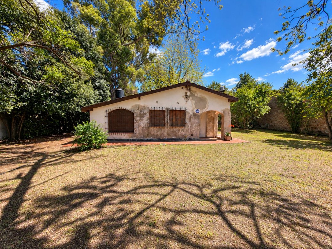 CASA QUINTA EN VENTA EN ESTEBAN ECHEVERRIA 3 AMB.