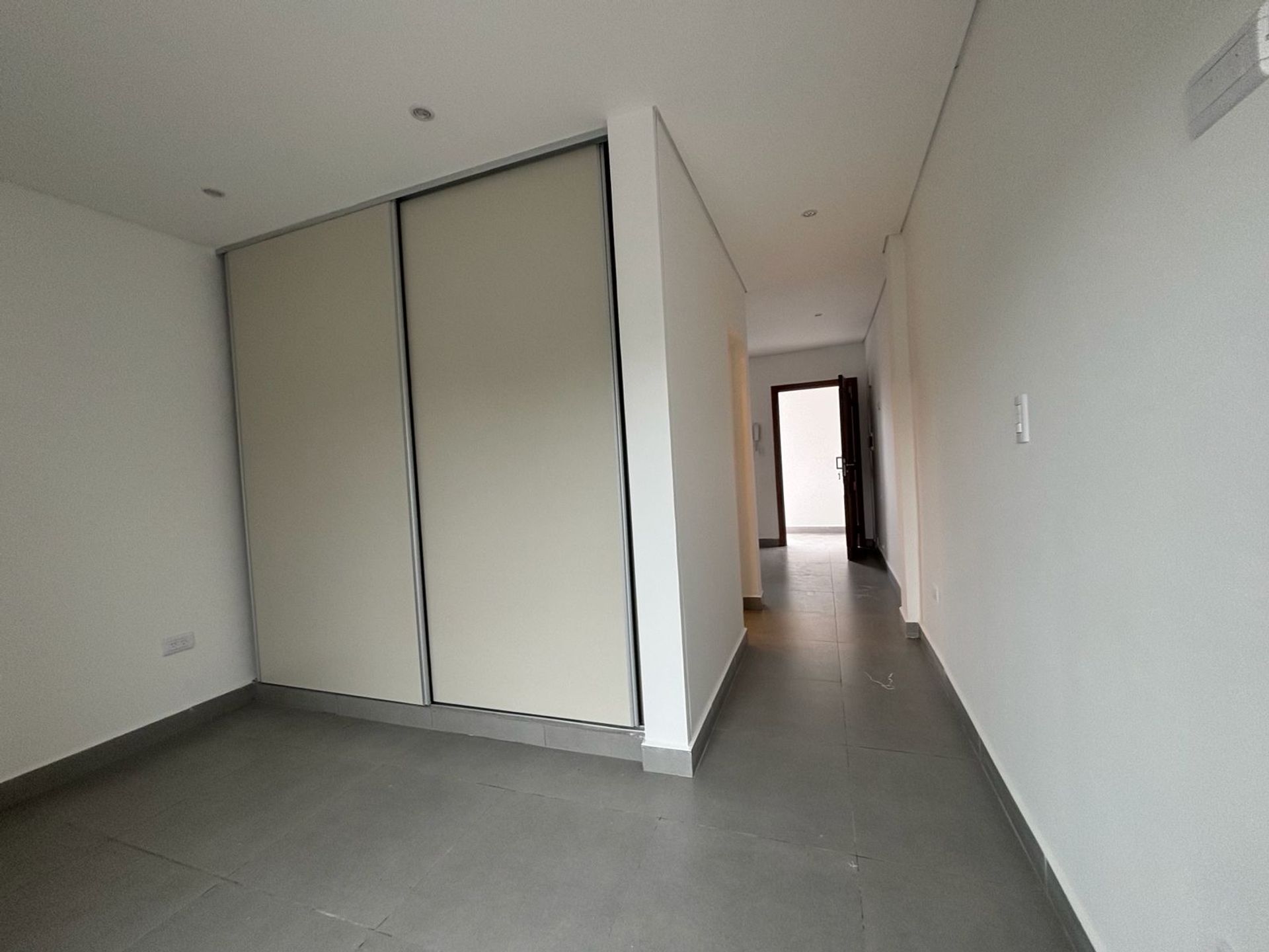 DEPTO EN VENTA A ESTRENAR DE 1 DORM MACROCENTRO - foto 5