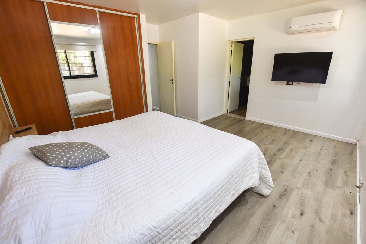 Foto 16 — VENTA CASA EN IBARLUCEA CON PILETA COCHERA QUINCHO